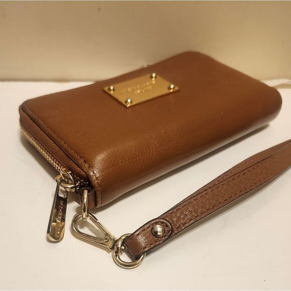 Michael Kors Brown Leather "Jet Set" Zip Around Wristlet Wallet Ret.$135 - Picture 6 of 8